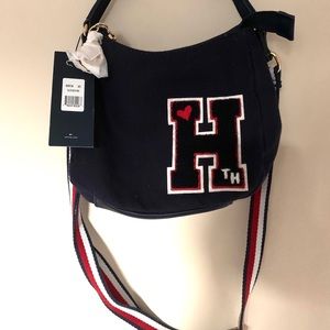 (NWT) TOMMY HILFIGER Small Purse